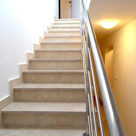 Apartments Petricevic 2 Selce Exterior foto